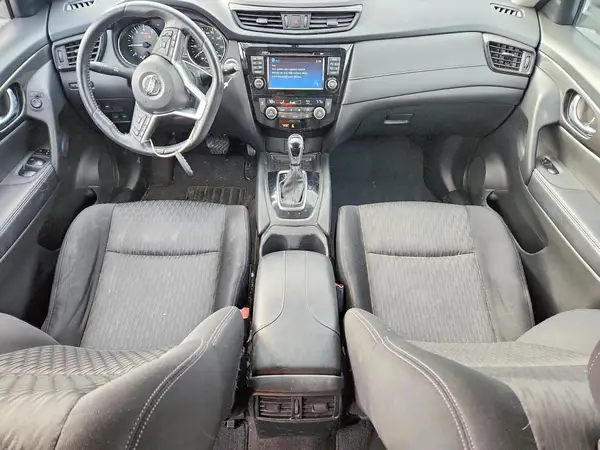 JN8AT2MV0HW271523 2017 NISSAN ROGUE - Image 8
