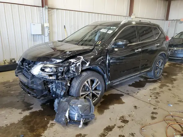 JN8AT2MV0HW273627 2017 NISSAN ROGUE - Image 1
