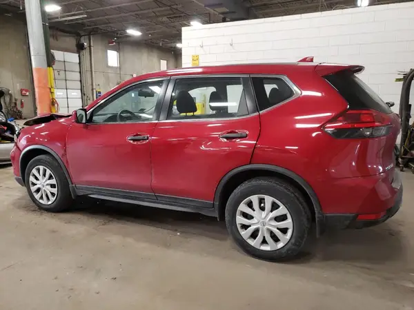 JN8AT2MV0HW274521 2017 NISSAN ROGUE - Image 2