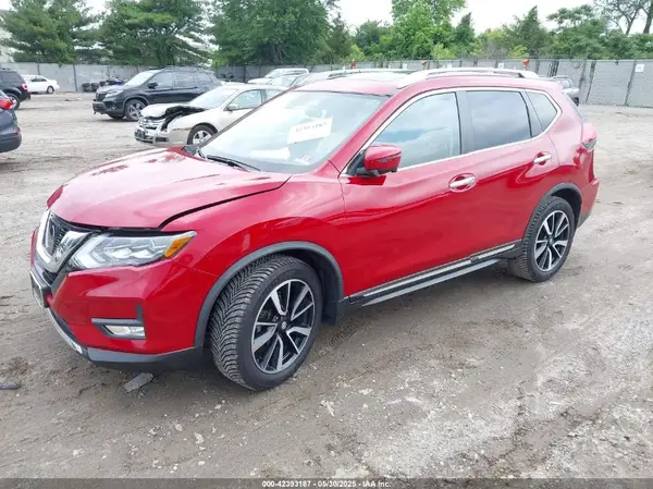 JN8AT2MV0HW277175 2017 NISSAN ROGUE - Image 2