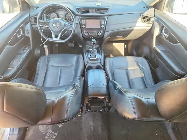 JN8AT2MV0HW279590 2017 NISSAN ROGUE - Image 8
