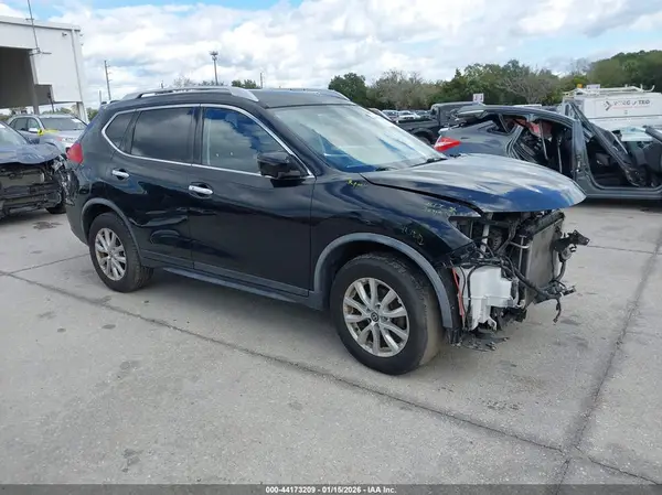 JN8AT2MV0HW280545 2017 NISSAN ROGUE - Image 1