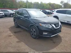 JN8AT2MV0JW301559 2018 NISSAN ROGUE