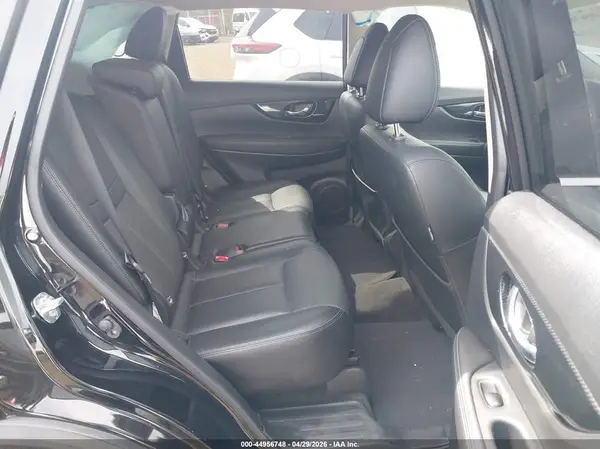 JN8AT2MV0JW301559 2018 NISSAN ROGUE - Image 8
