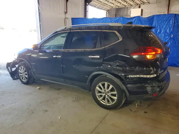 JN8AT2MV0JW305174 2018 NISSAN ROGUE - Image 2