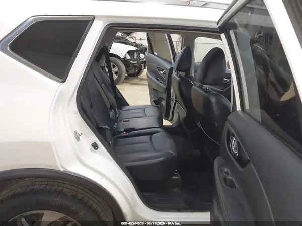 JN8AT2MV0JW306194 2018 NISSAN ROGUE - Image 8
