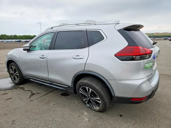 JN8AT2MV0JW306485 2018 NISSAN ROGUE - Image 2