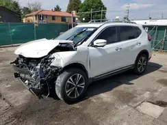 JN8AT2MV0JW308561 2018 NISSAN ROGUE