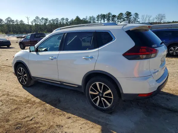 JN8AT2MV0JW309886 2018 NISSAN ROGUE - Image 2