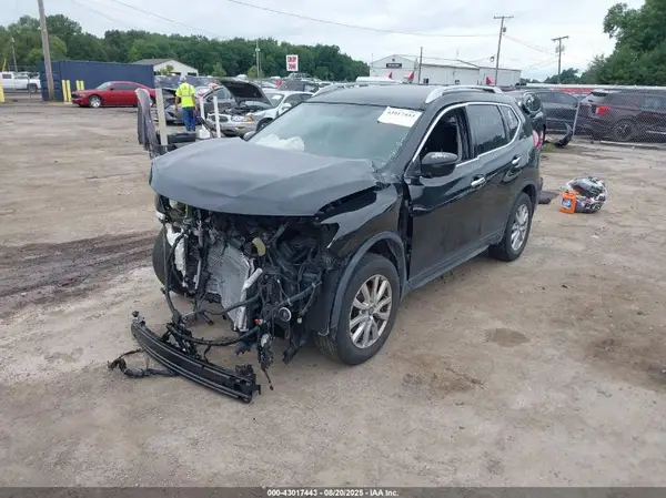 JN8AT2MV0JW312691 2018 NISSAN ROGUE - Image 2