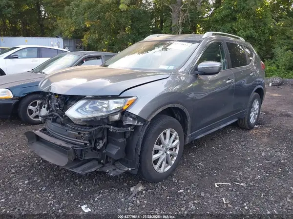 JN8AT2MV0JW314053 2018 NISSAN ROGUE - Image 2