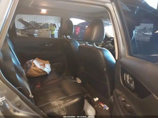 JN8AT2MV0JW314330 2018 NISSAN ROGUE - Image 8