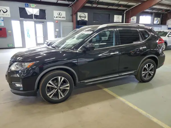 JN8AT2MV0JW318166 2018 NISSAN ROGUE - Image 1
