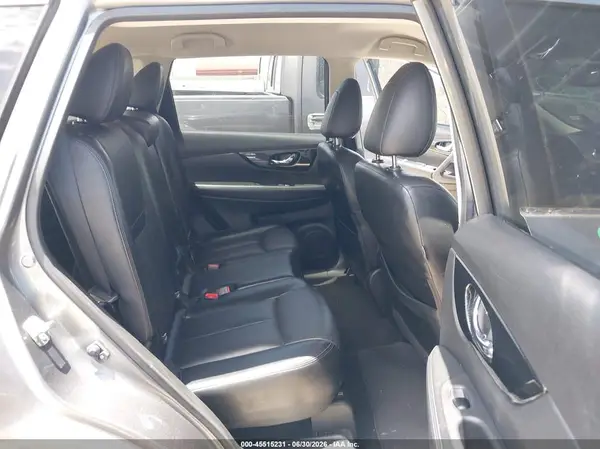 JN8AT2MV0JW318233 2018 NISSAN ROGUE - Image 8