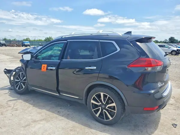 JN8AT2MV0JW325439 2018 NISSAN ROGUE - Image 2