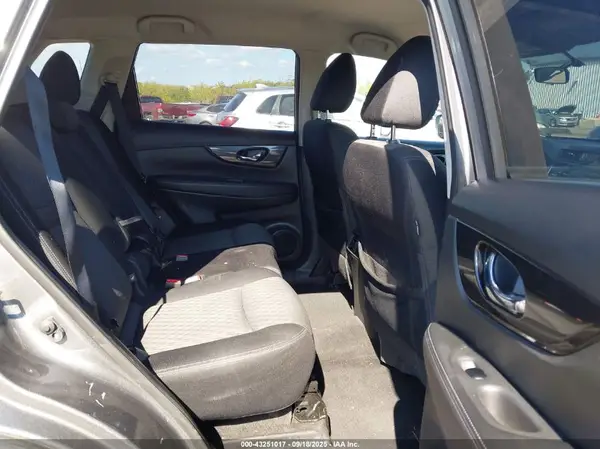 JN8AT2MV0JW329670 2018 NISSAN ROGUE - Image 8