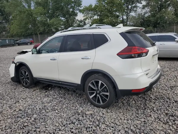 JN8AT2MV0JW342774 2018 NISSAN ROGUE - Image 2