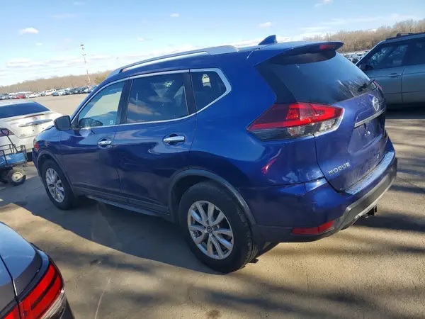 JN8AT2MV0JW349367 2018 NISSAN ROGUE - Image 2