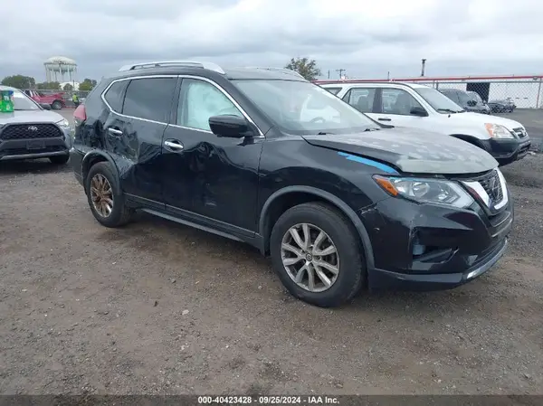 JN8AT2MV0JW350387 2018 NISSAN ROGUE - Image 1
