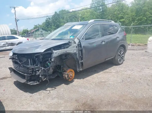 JN8AT2MV0JW351443 2018 NISSAN ROGUE - Image 2