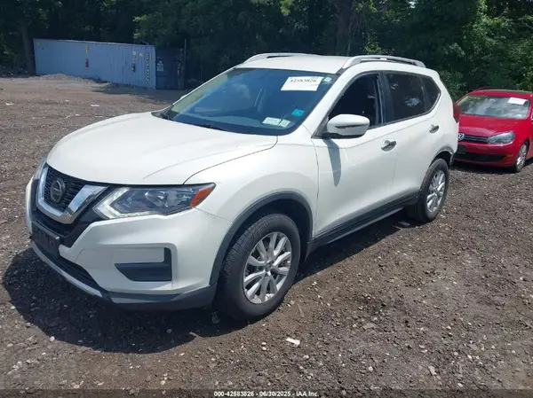 JN8AT2MV0JW354214 2018 NISSAN ROGUE - Image 2