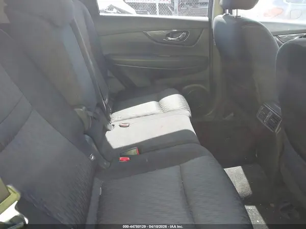 JN8AT2MV0JW355055 2018 NISSAN ROGUE - Image 8