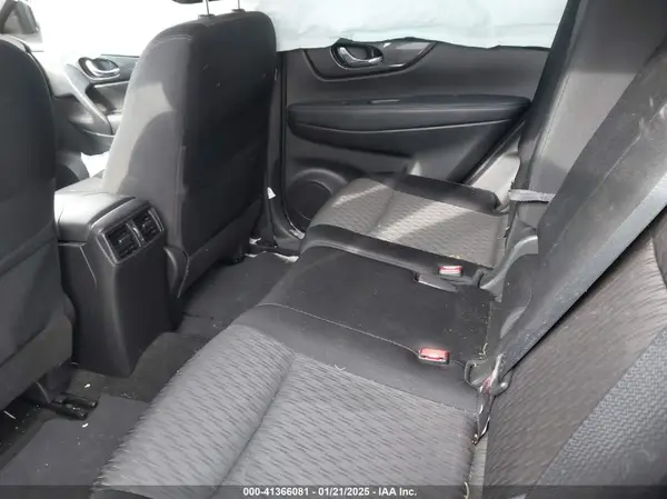 JN8AT2MV0KW370897 2019 NISSAN ROGUE - Image 8