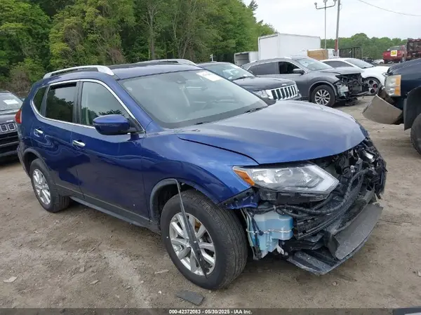 JN8AT2MV0KW379390 2019 NISSAN ROGUE - Image 1