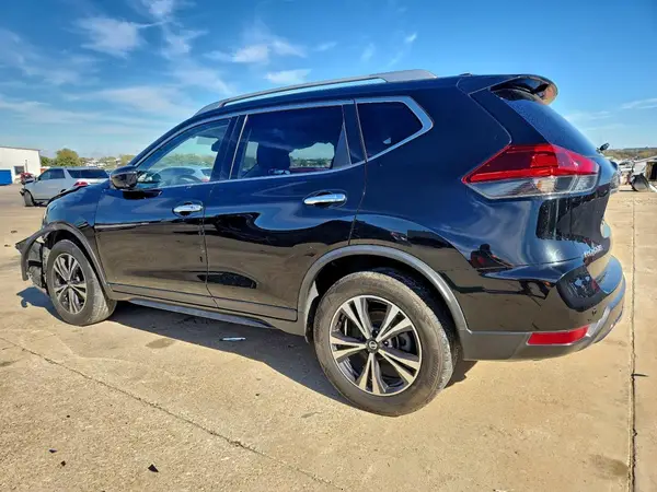 JN8AT2MV0KW380037 2019 NISSAN ROGUE - Image 2