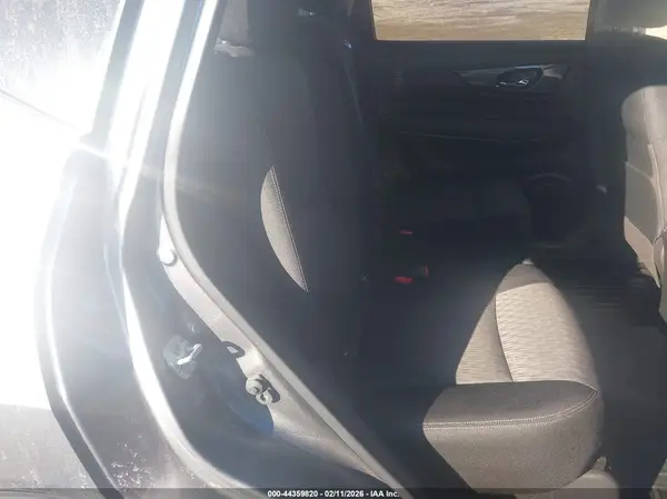JN8AT2MV0KW381608 2019 NISSAN ROGUE - Image 8