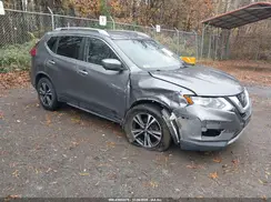 JN8AT2MV0KW382984 2019 NISSAN ROGUE