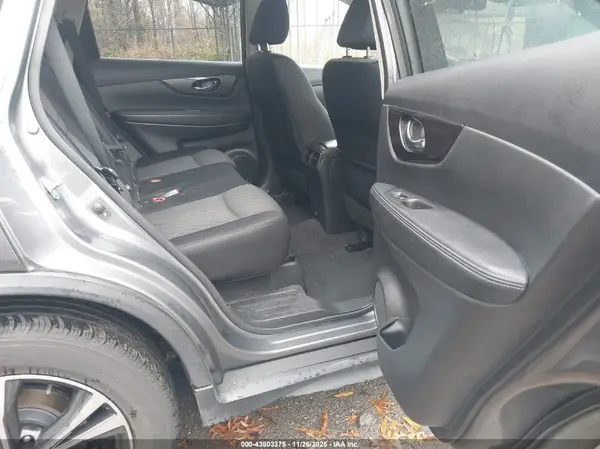 JN8AT2MV0KW382984 2019 NISSAN ROGUE - Image 8