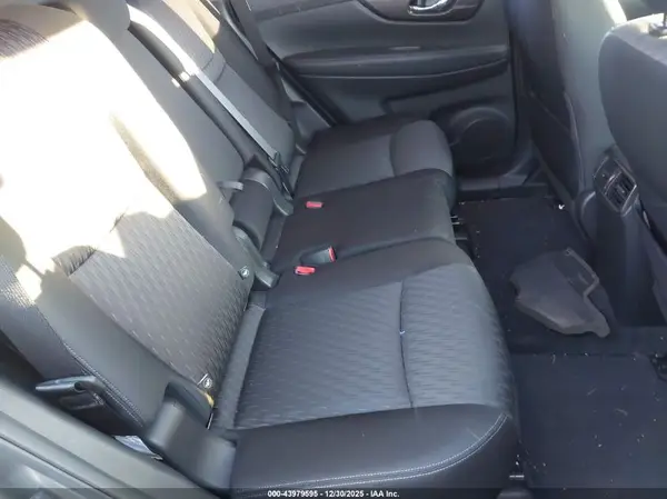 JN8AT2MV0KW388123 2019 NISSAN ROGUE - Image 8
