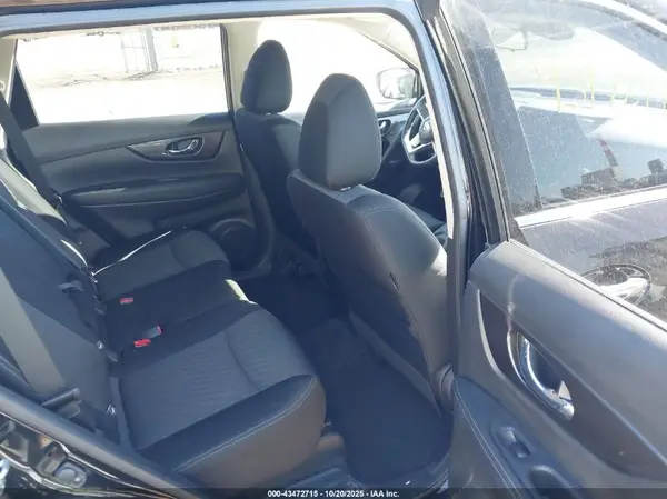 JN8AT2MV0KW389689 2019 NISSAN ROGUE - Image 8