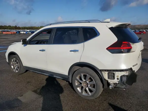 JN8AT2MV0KW392463 2019 NISSAN ROGUE - Image 2
