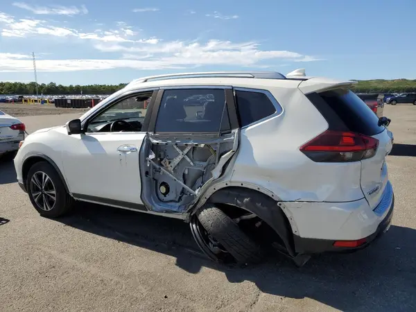 JN8AT2MV0KW395895 2019 NISSAN ROGUE - Image 2