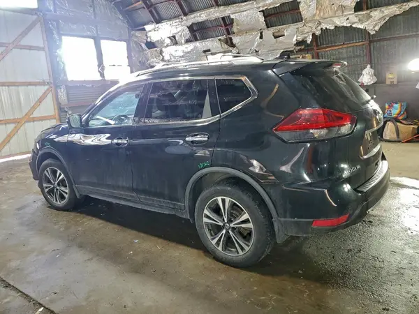 JN8AT2MV0KW402246 2019 NISSAN ROGUE - Image 2