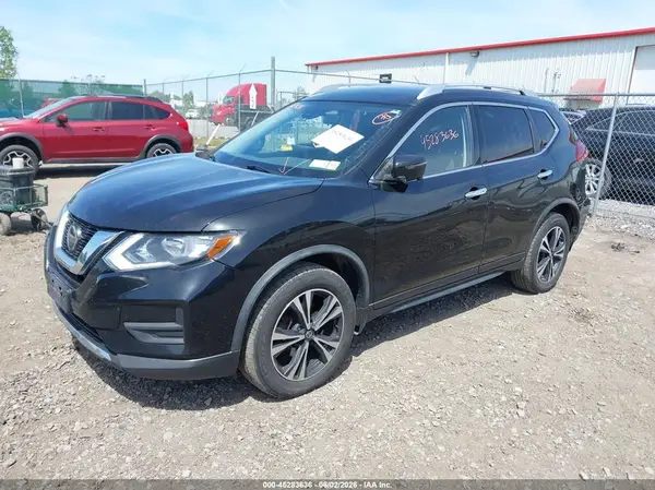 JN8AT2MV0KW402568 2019 NISSAN ROGUE - Image 2