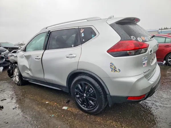 JN8AT2MV0LW105804 2020 NISSAN ROGUE - Image 2