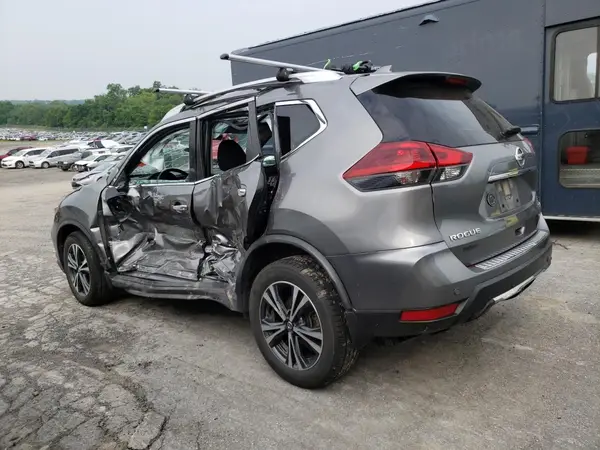 JN8AT2MV0LW108010 2020 NISSAN ROGUE - Image 2