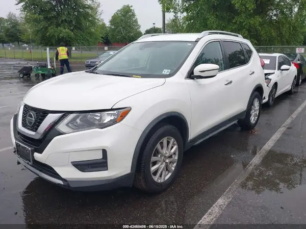 JN8AT2MV0LW108752 2020 NISSAN ROGUE - Image 2