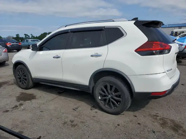 JN8AT2MV0LW112882 2020 NISSAN ROGUE - Image 2