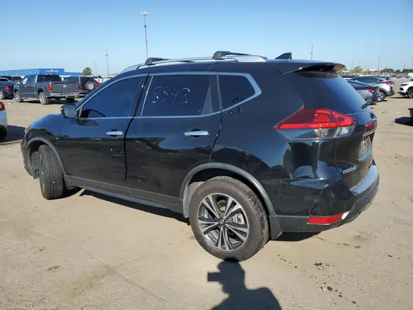 JN8AT2MV0LW118343 2020 NISSAN ROGUE - Image 2