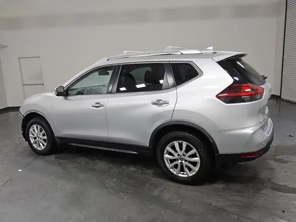 JN8AT2MV0LW119055 2020 NISSAN ROGUE - Image 2