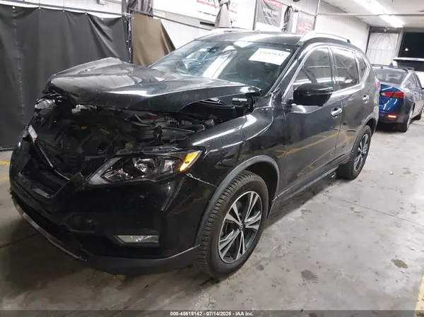 JN8AT2MV0LW120366 2020 NISSAN ROGUE - Image 2