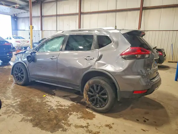 JN8AT2MV0LW120562 2020 NISSAN ROGUE - Image 2