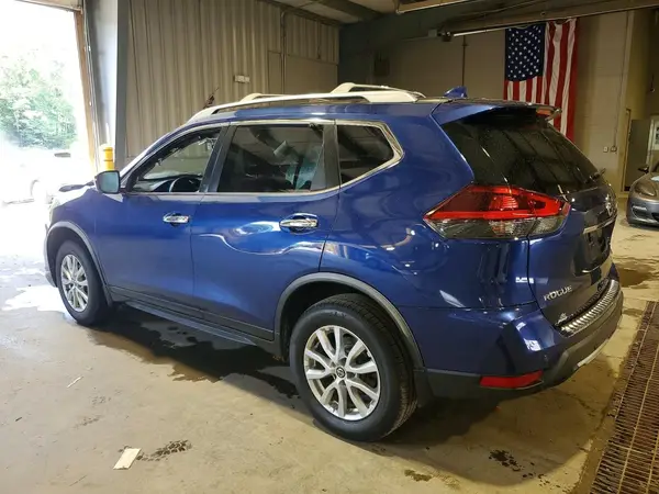JN8AT2MV0LW124658 2020 NISSAN ROGUE - Image 2
