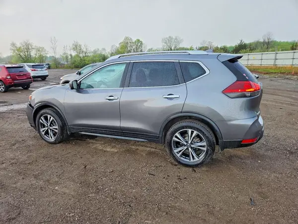 JN8AT2MV0LW133375 2020 NISSAN ROGUE - Image 2