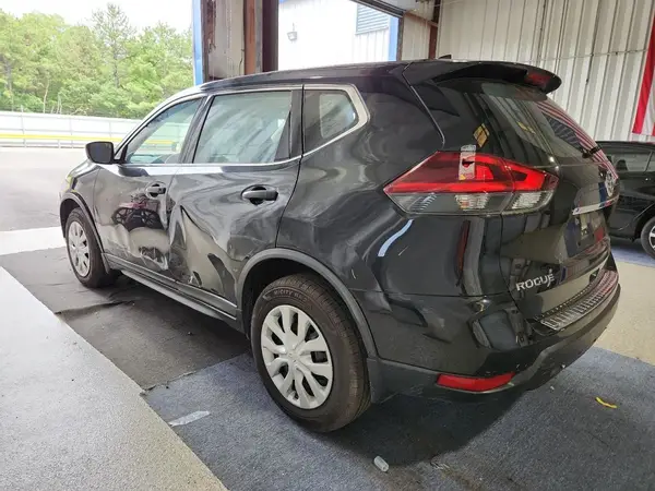 JN8AT2MV0LW135420 2020 NISSAN ROGUE - Image 2