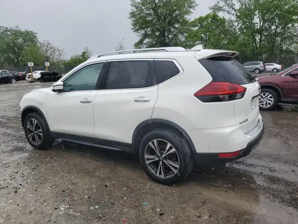 JN8AT2MV0LW143758 2020 NISSAN ROGUE - Image 2